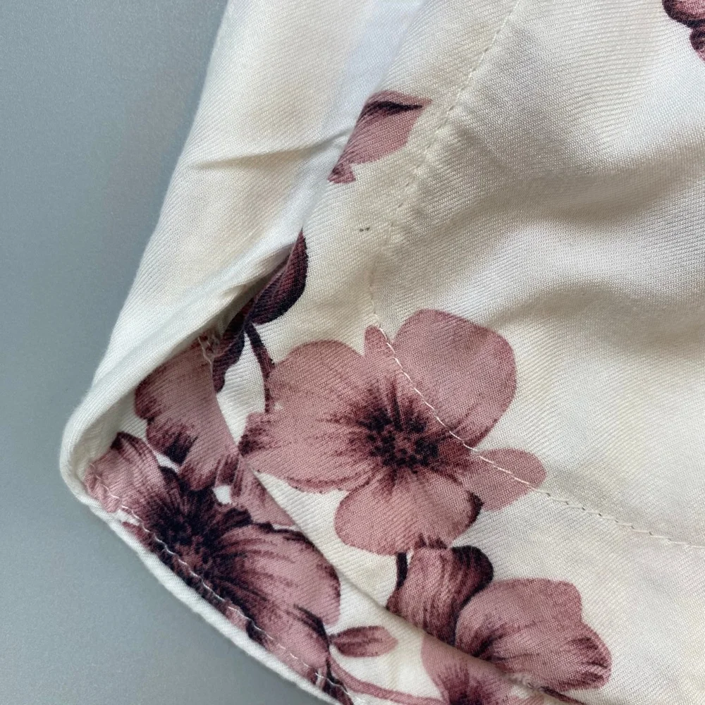 Brandy Melville Shorts White Pink Floral Print Italy Dollette Soft Girl Coquette - Picture 7 of 11